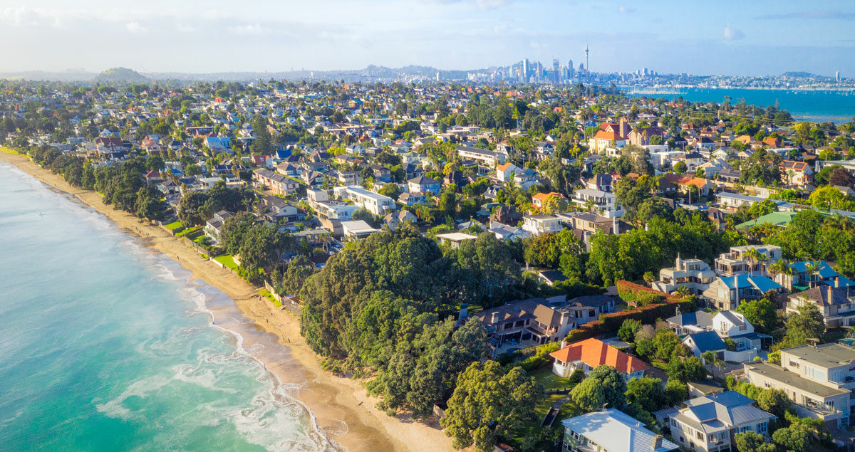 Aerial photo of beachfront properties in Takapuna, Auckland